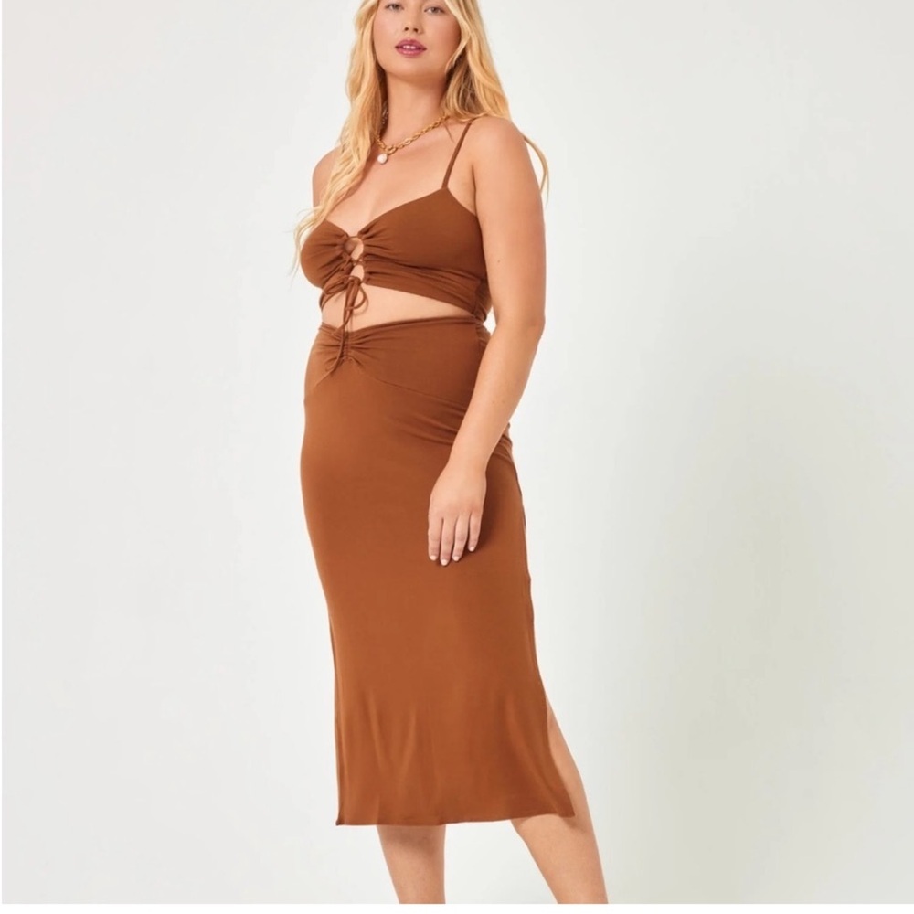 Revolve X L*SPACE It's A Date Skirt in Coffee size Medium NWT